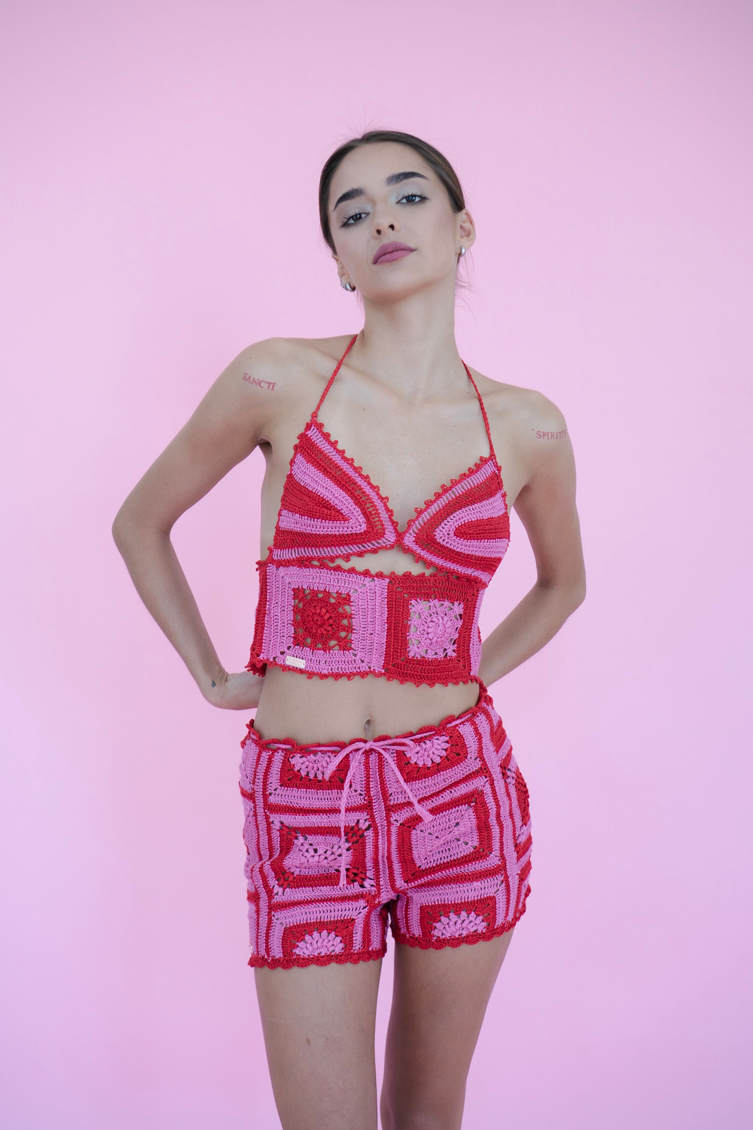 Size 1 (Cup A; B) / Red/Pink Mix